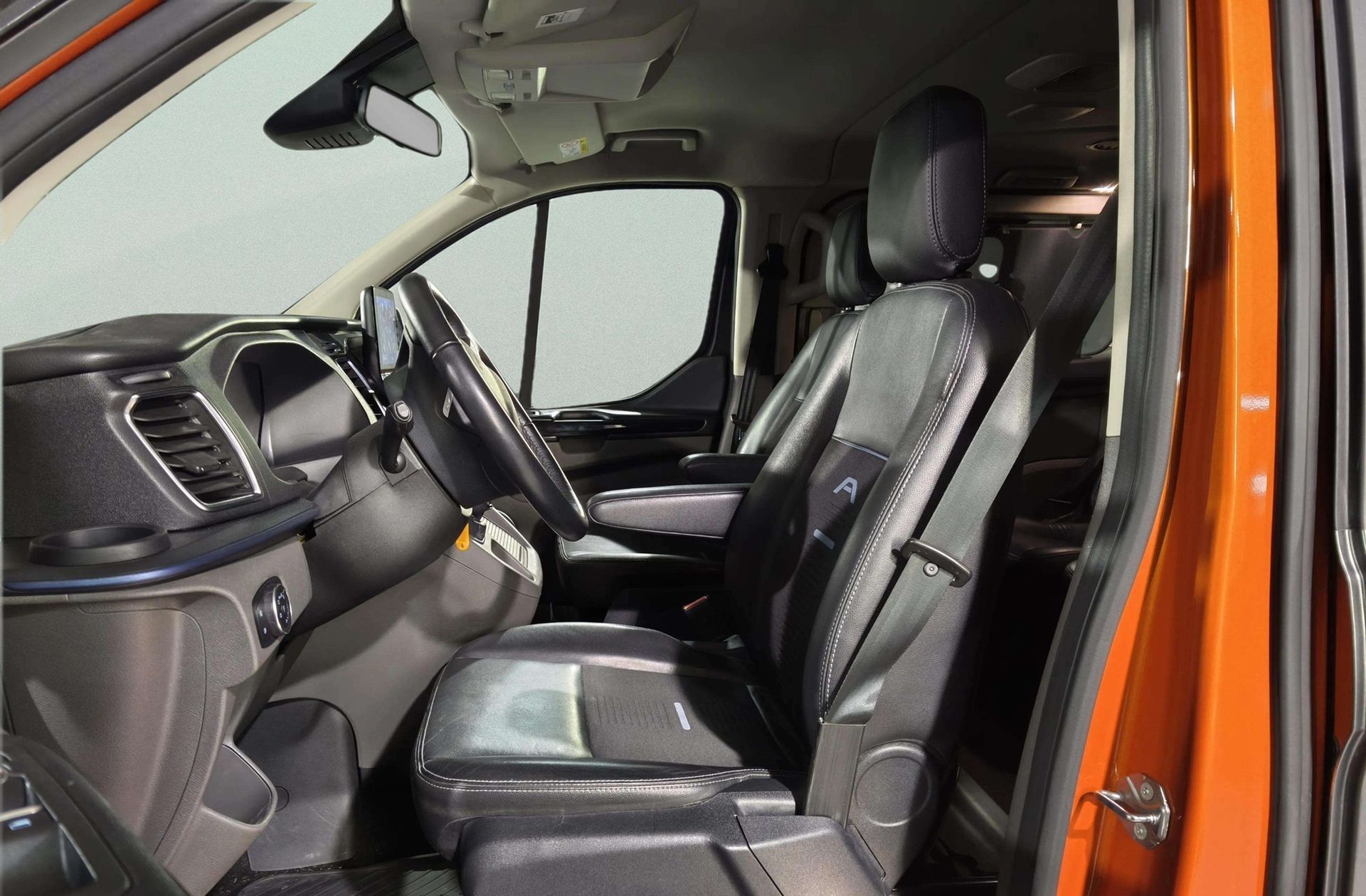 Ford Tourneo Custom 2.0 EcoBlue Hybrid L1 Active - foto 16