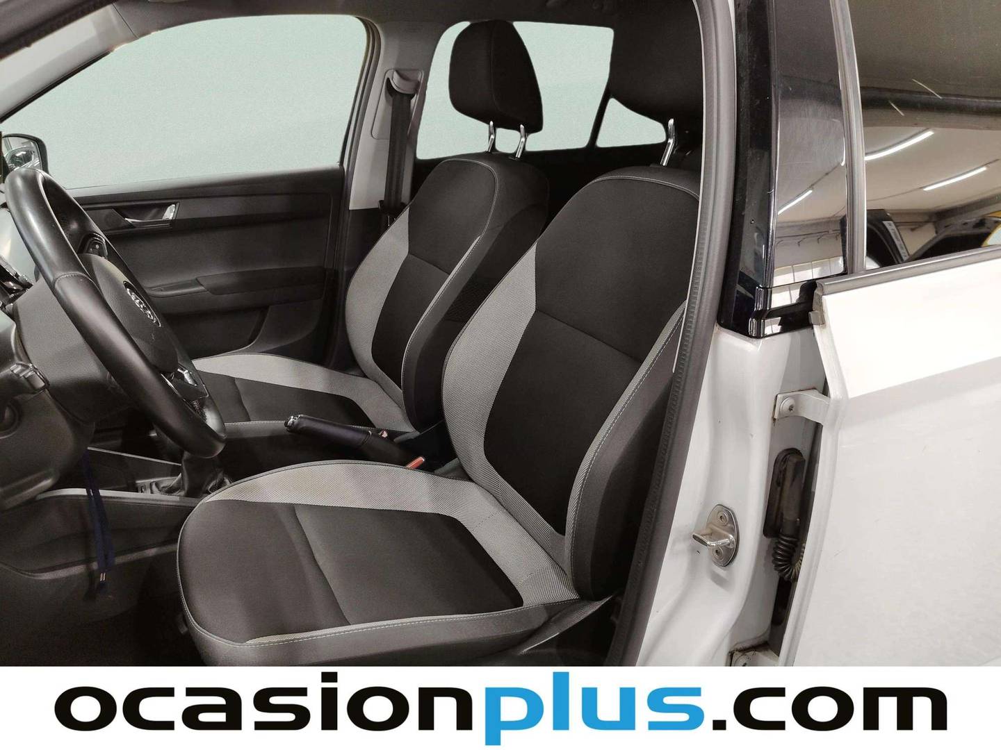 Foto asientos delanteros Skoda Fabia Skoda Fabia Combi 1.0 TSI Like (95 CV)