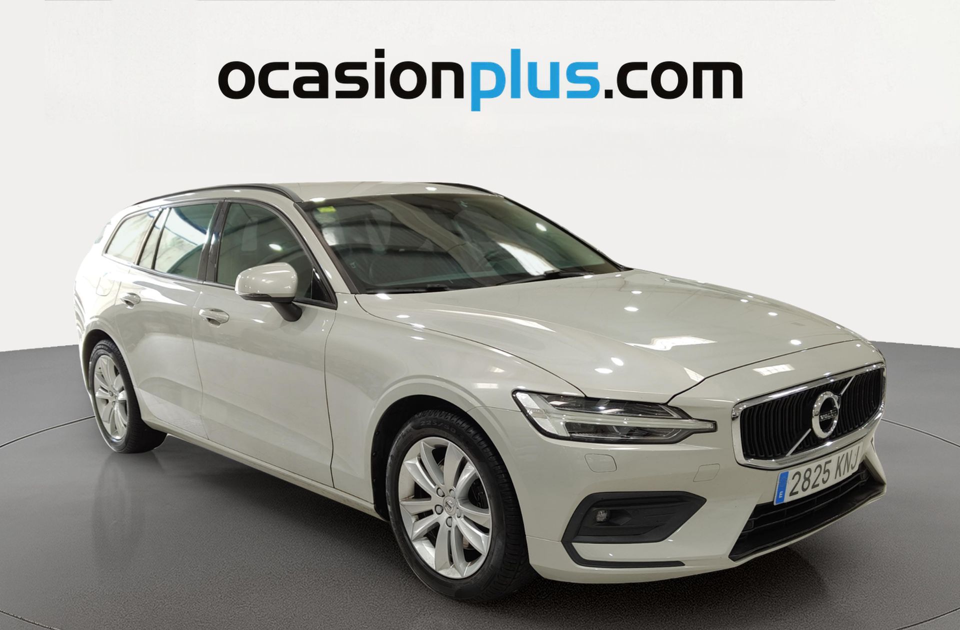 Volvo V60 D4 Momentum - foto 2