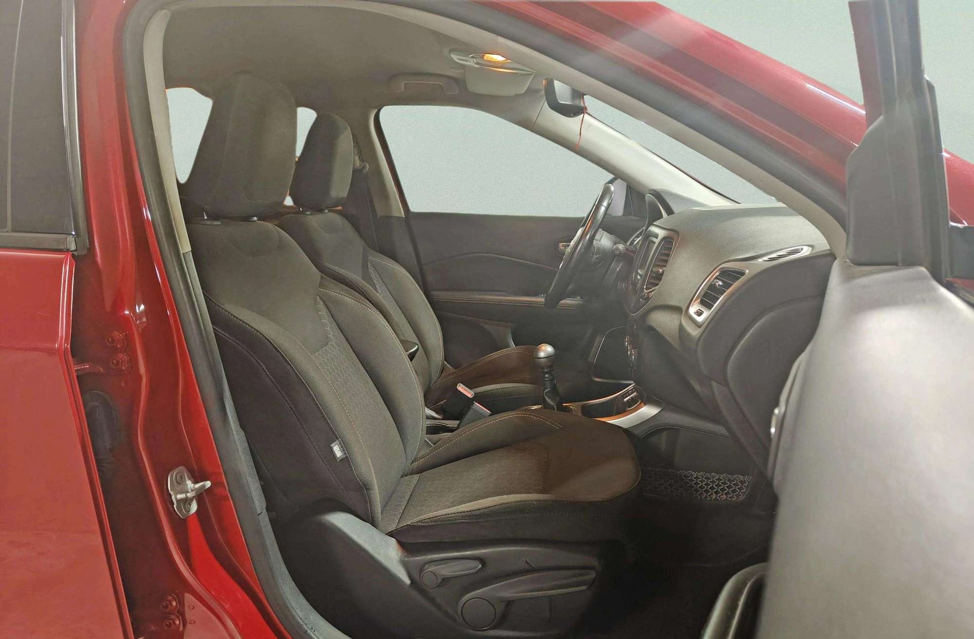 Jeep Compass 1.4 MultiAir Sport 4x2 - foto 14