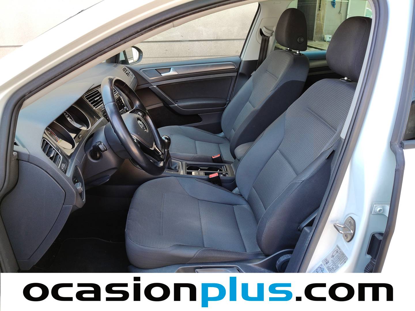 Foto asientos delanteros Volkswagen Golf Volkswagen Golf Advance 1.4 TSI (125 CV)