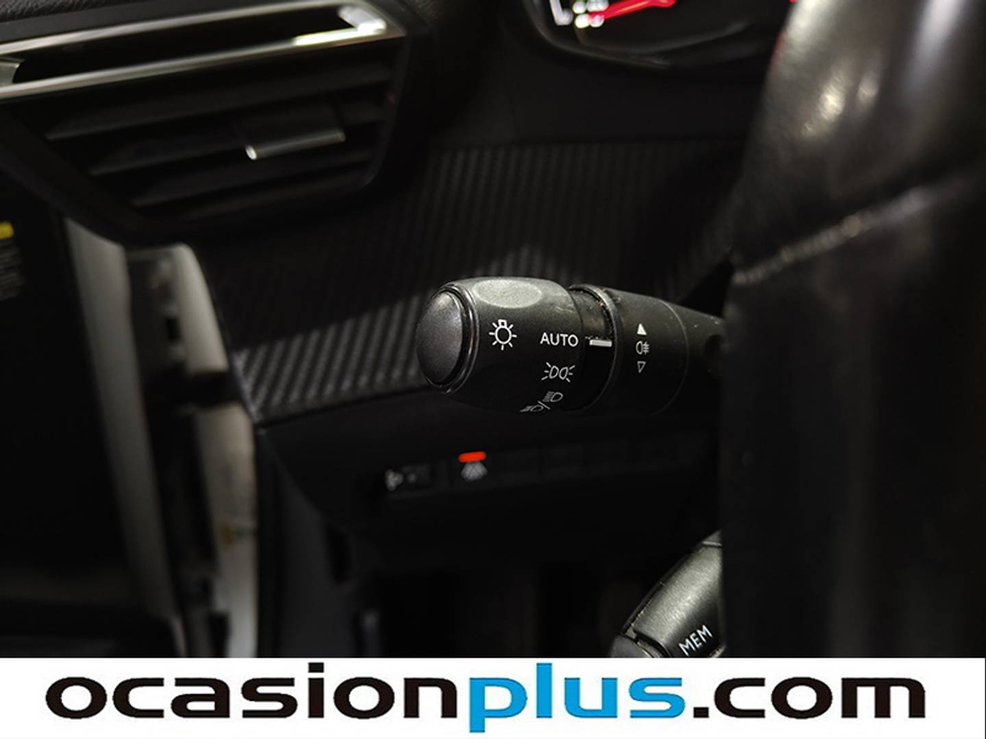 Accesorios del Peugeot 2008 Peugeot 2008 BlueHDi 110 Allure (110 CV)