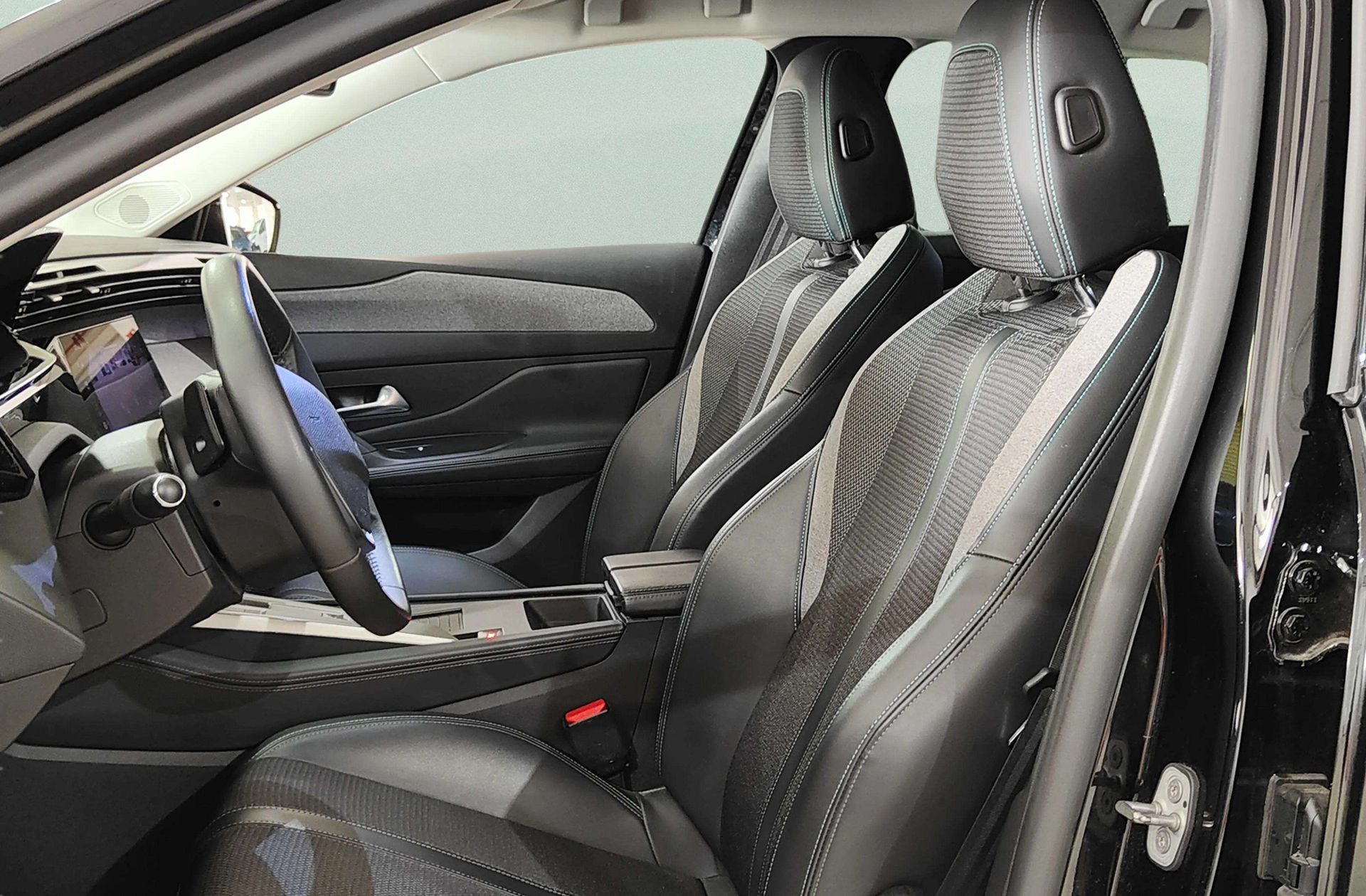 Peugeot 308 PureTech 130 Allure EAT8 - foto 14