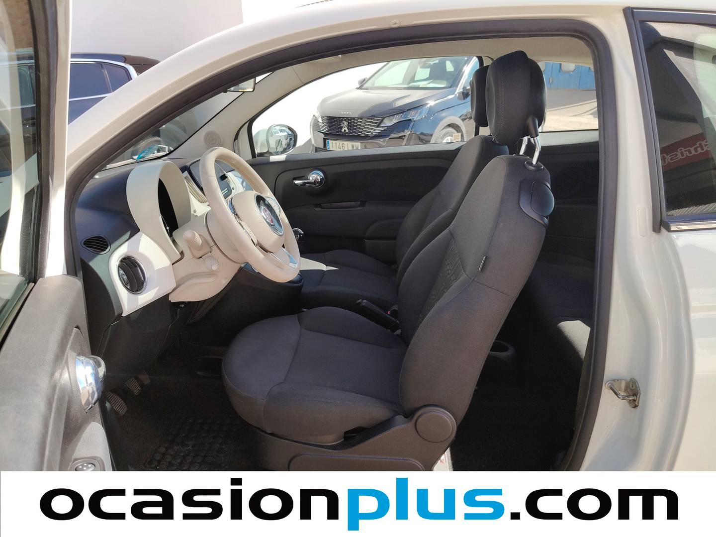 Foto asientos delanteros Fiat 500 Fiat 500 1.0 Hybrid Dolcevita (70 CV)