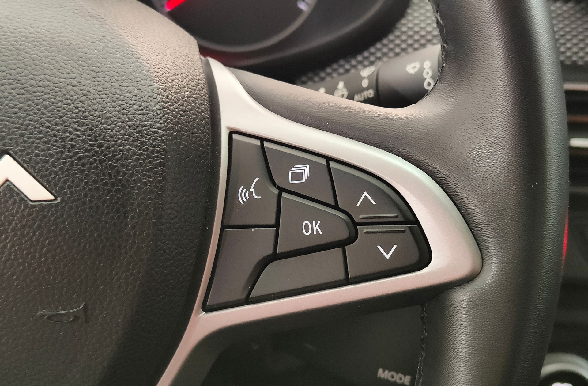 Dacia Sandero Stepway Expression TCe - foto 28