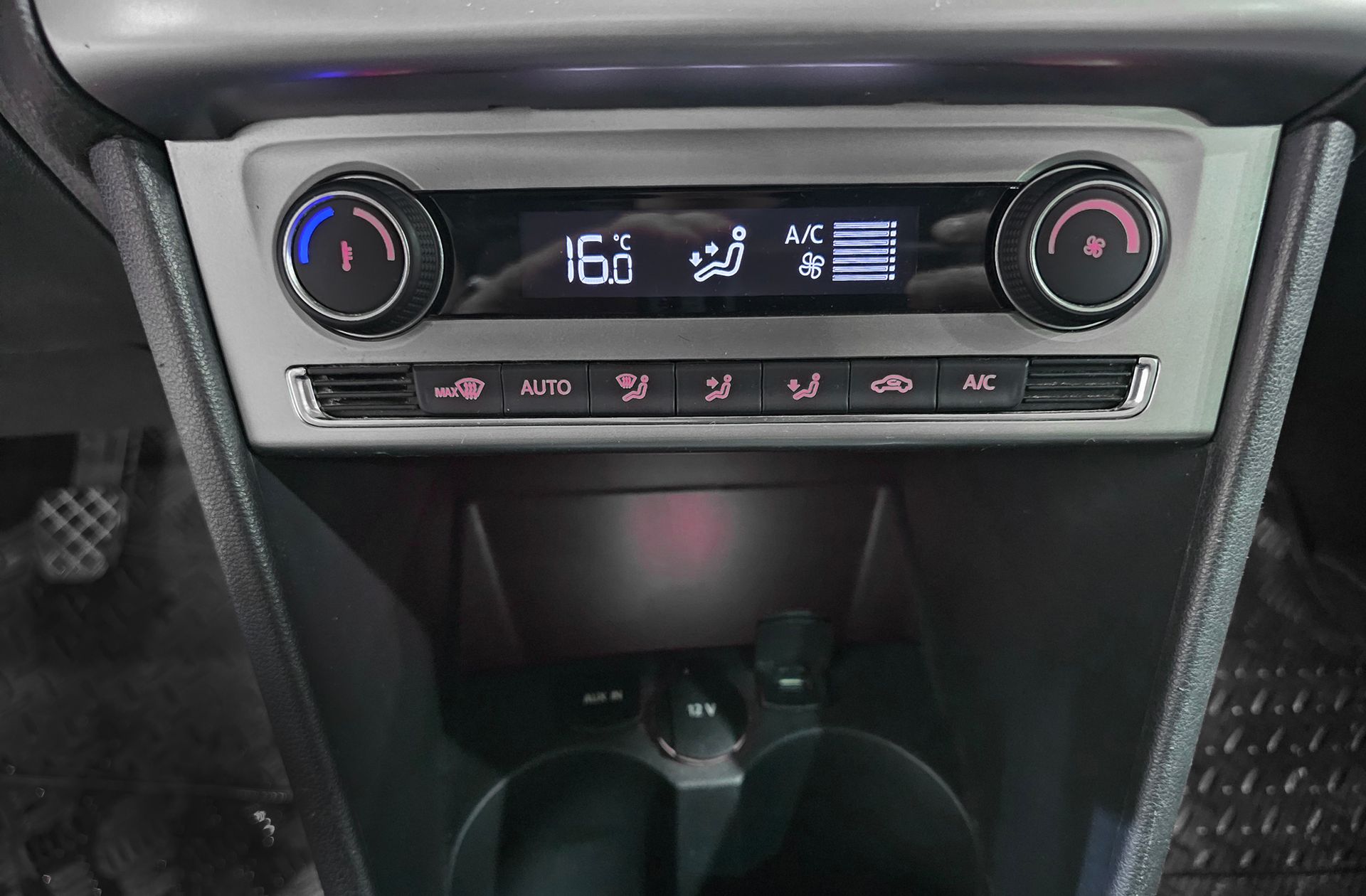 Volkswagen Polo Sport 1.4 TDI - foto 25