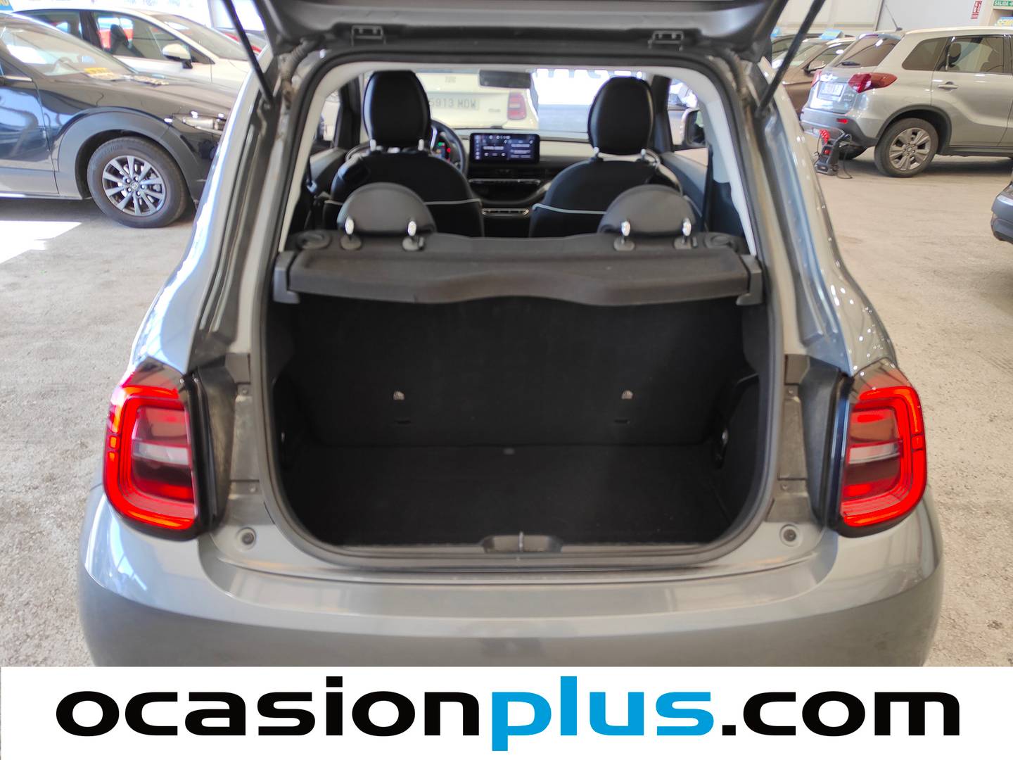 Fotos maletero Fiat 500 Fiat 500 Electrico Electrico Monotrim 320km (118 CV)