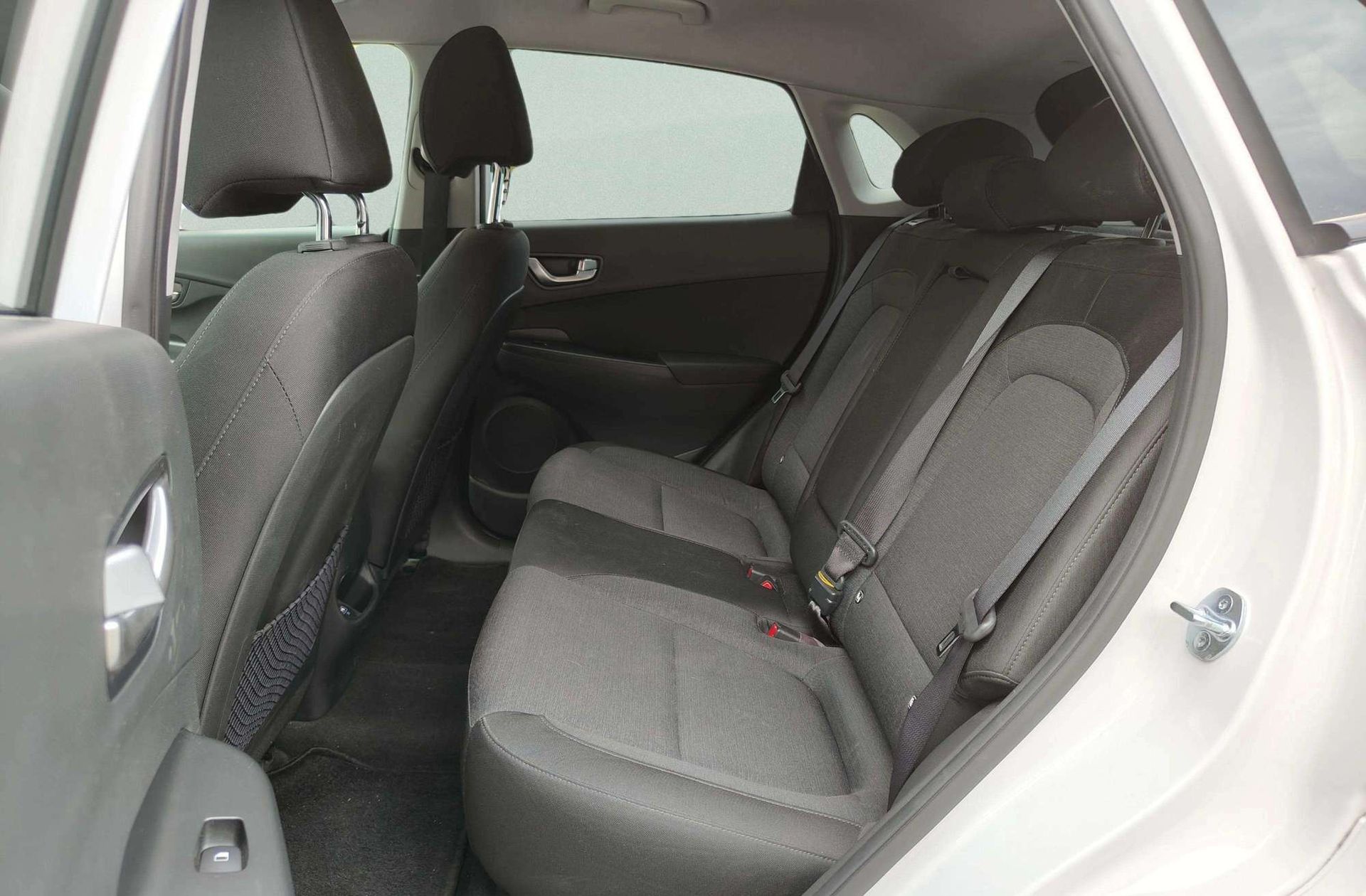 Hyundai Kona EV Tecno - foto 14