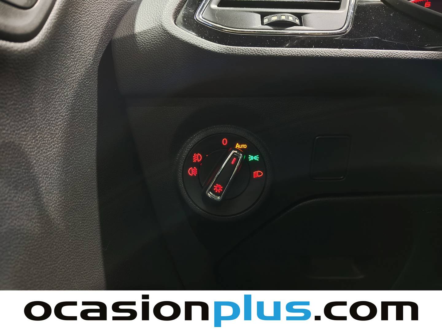 Seat León Seat León 2.0 TDI CR S&S FR Fast Edition Plus (150 CV) seminuevo
