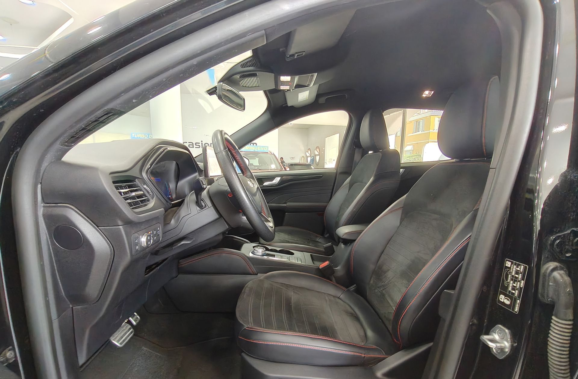 Ford Kuga 2.5 Duratec PHEV ST-Line X - foto 11