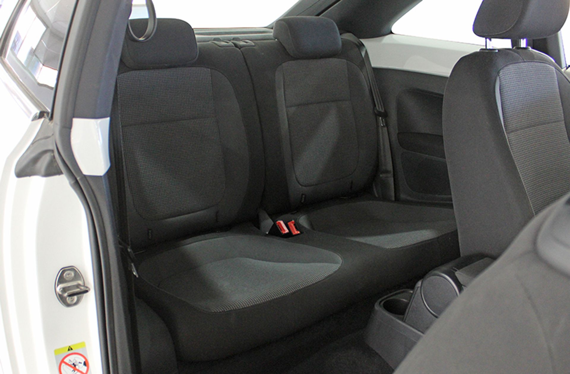 Volkswagen Beetle 1.6 TDI Design - foto 17