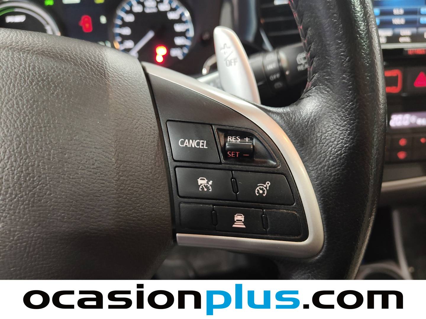 Foto Mitsubishi Outlander Mitsubishi Outlander 2.0 PHEV Kaiteki 4WD Auto (203 CV)