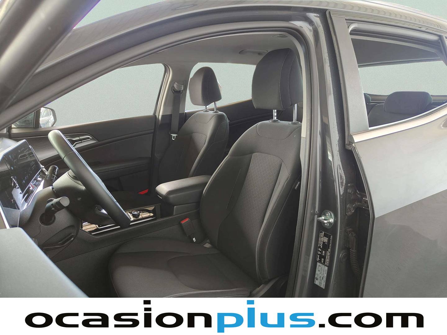 Foto asientos delanteros KIA Sportage Kia Sportage 1.6 CRDi MHEV Business 4x2 DCT (136 CV)