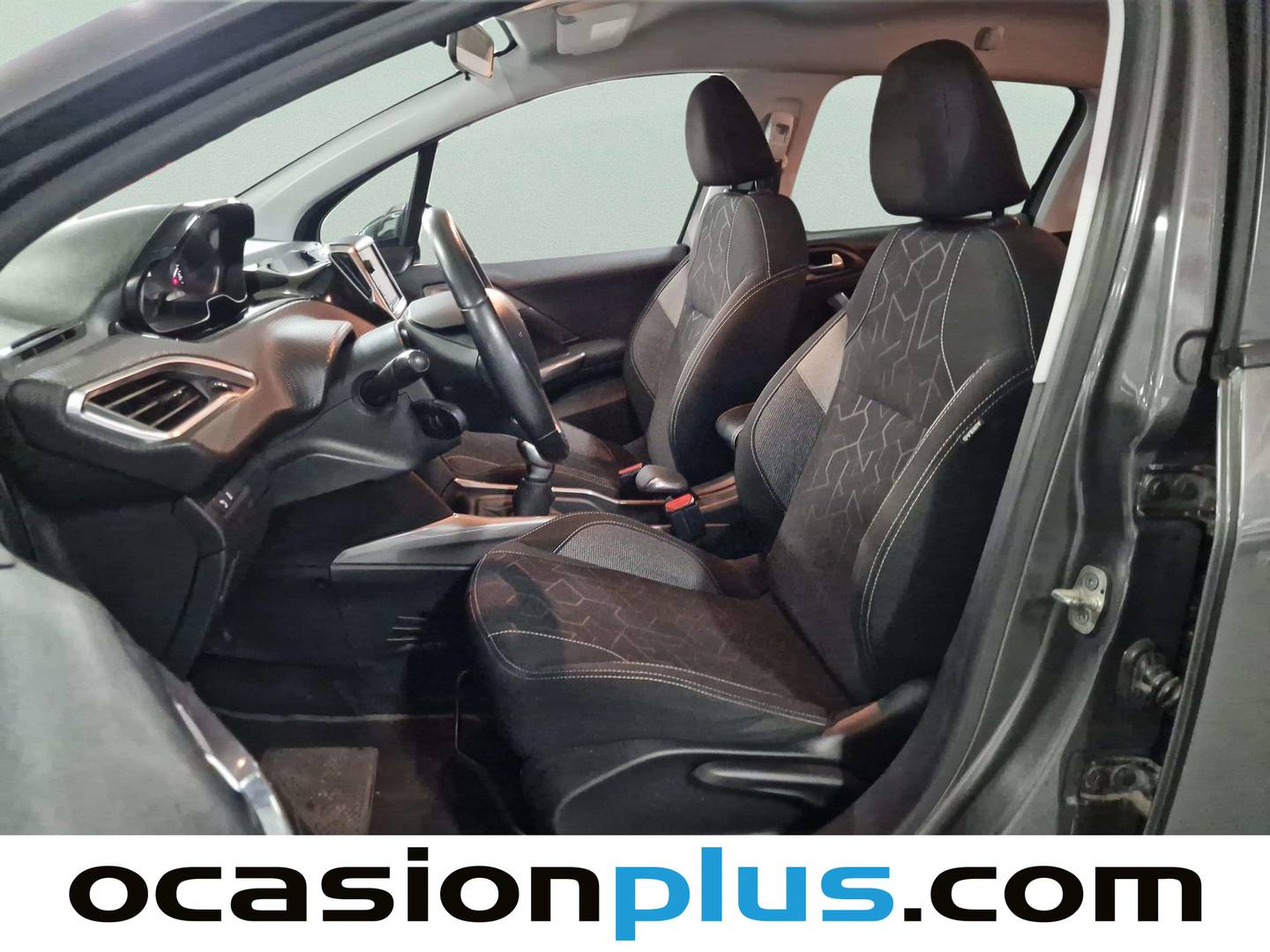 Foto asientos delanteros Peugeot 2008 Peugeot 2008 PureTech 82 S&S Style (82 CV)