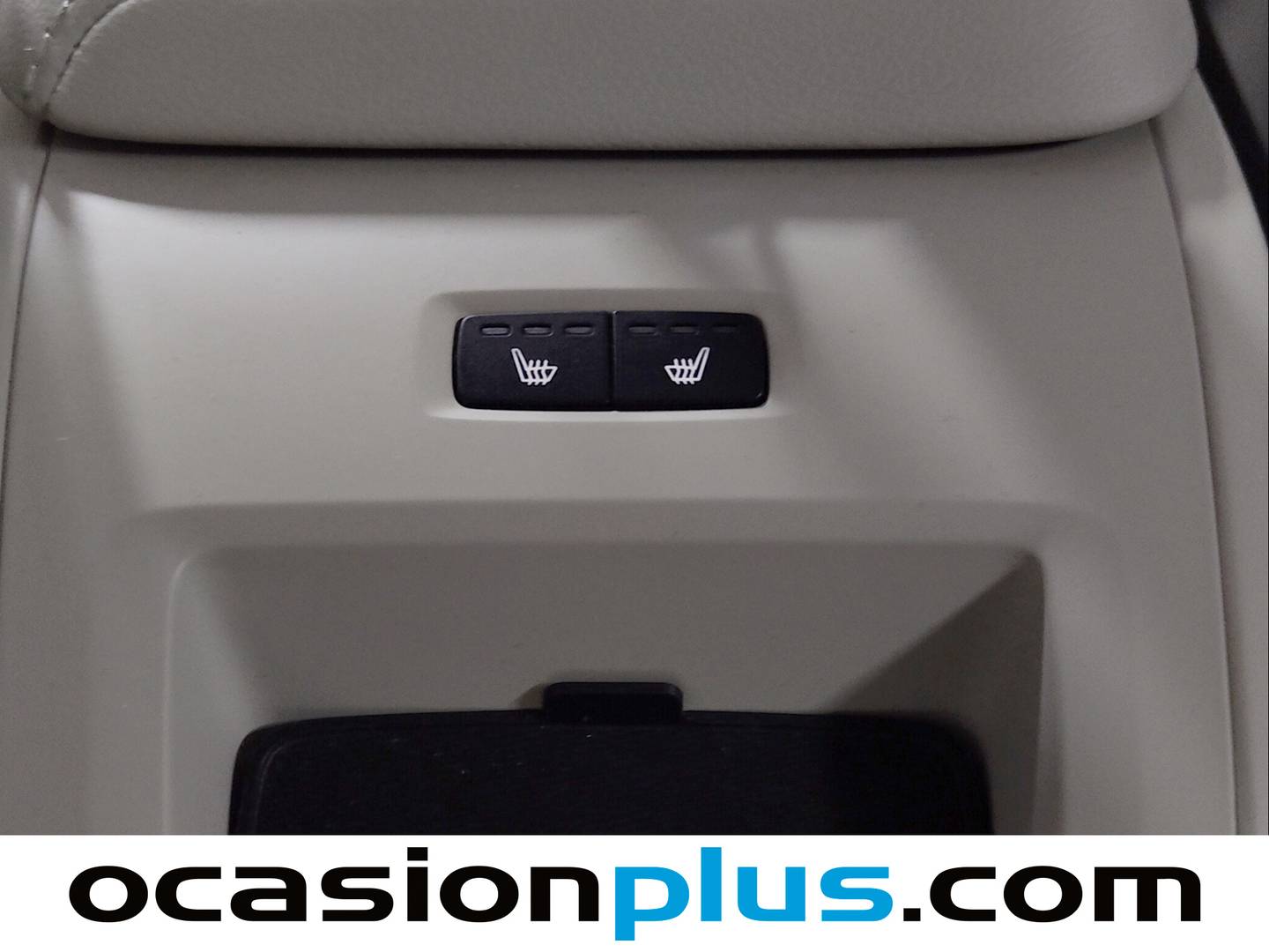 Extras y acabados del Volvo V60 Volvo V60 D4 Momentum Auto (190 CV)