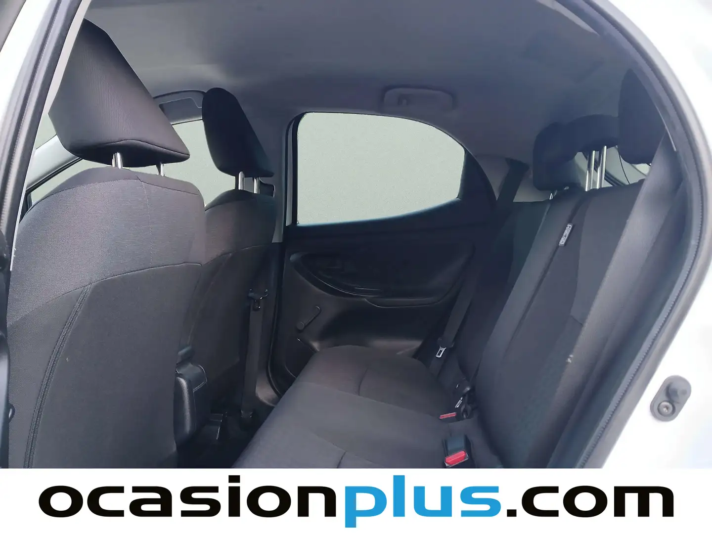 Foto Toyota Yaris Toyota Yaris 120H Business Plus (116 CV)