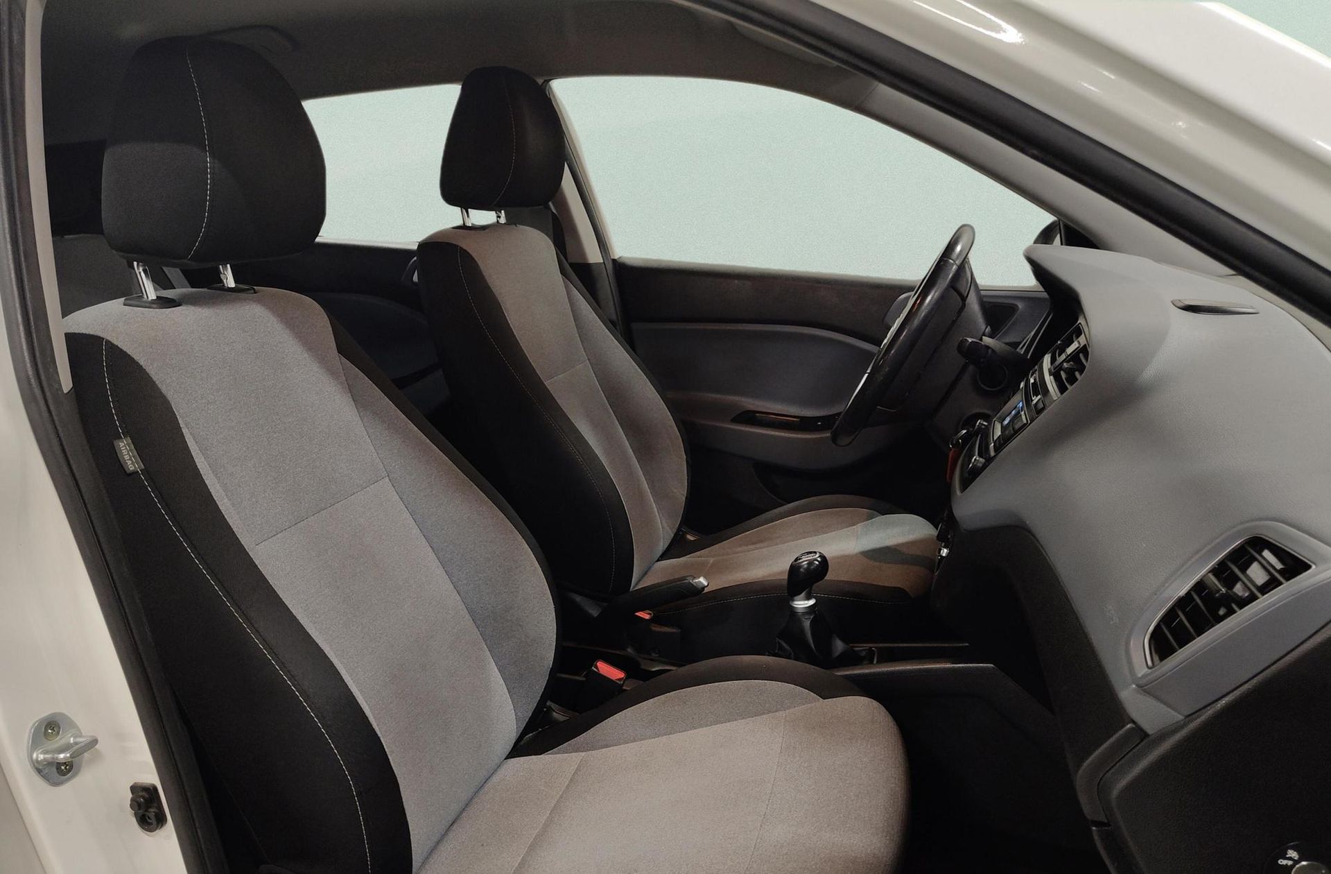 Hyundai i20 1.2 MPI BlueDrive Klass - foto 18