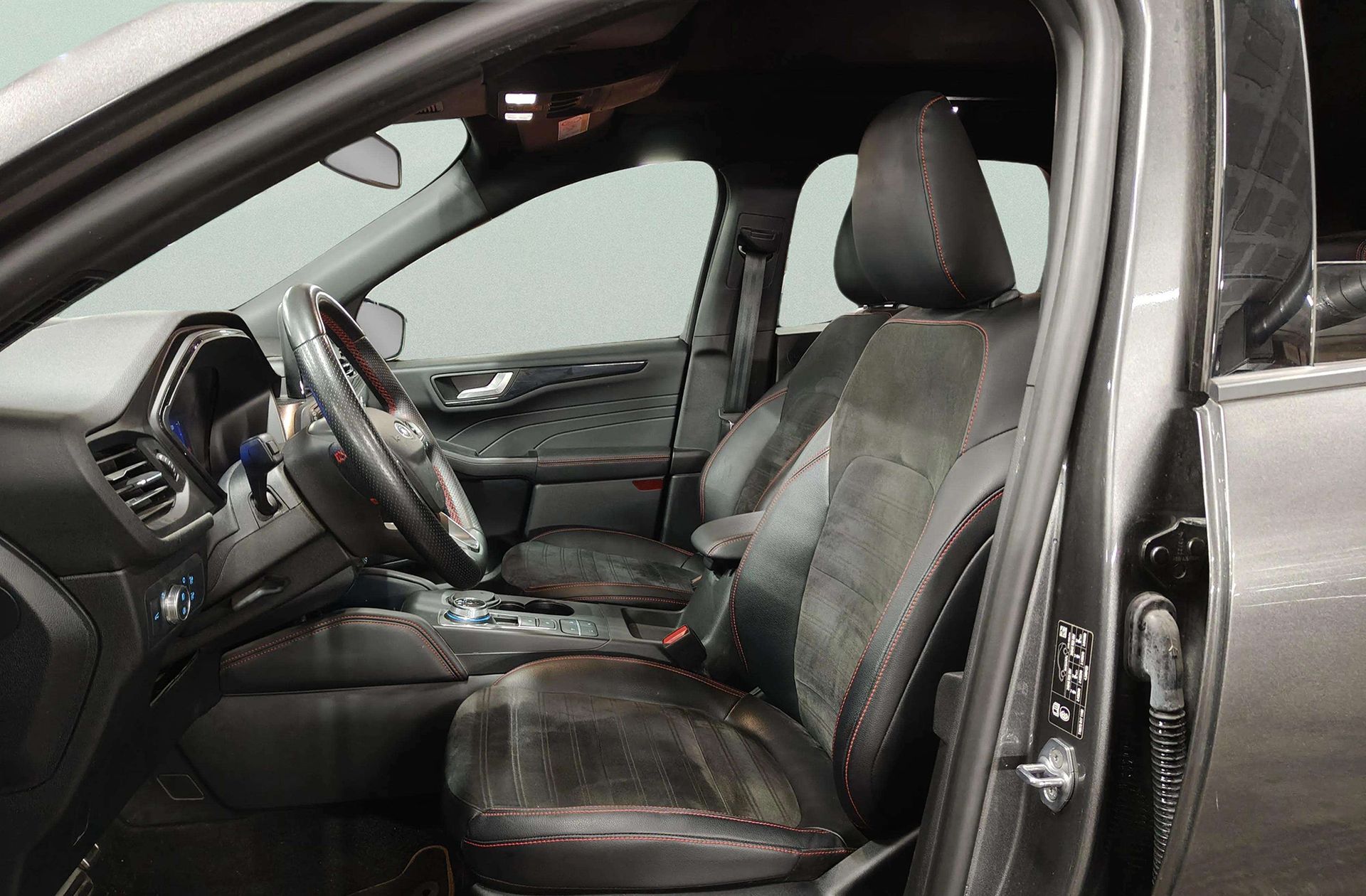 Ford Kuga 2.5 Duratec Fhev ST-Line X 4x2 - foto 14