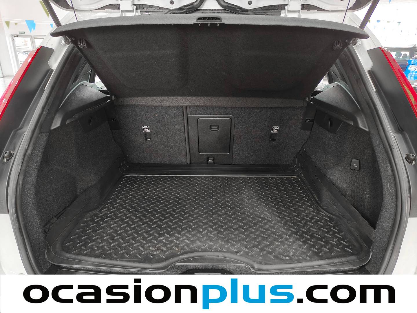 Fotos maletero Volvo XC40 Volvo XC40 T4 Momentum Auto (190 CV)