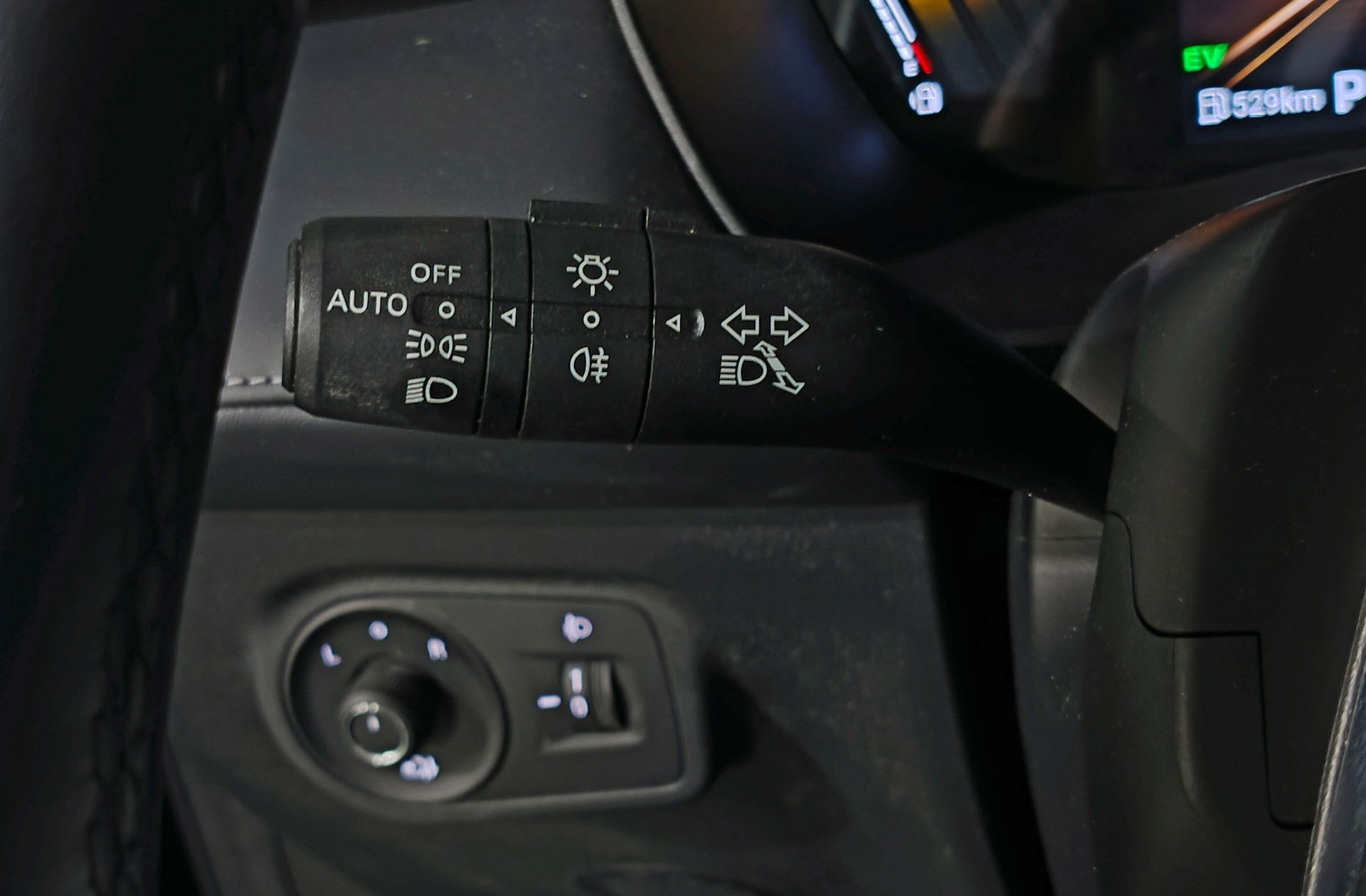 MG ZS 1.5 Hybrid+ Luxury - foto 28