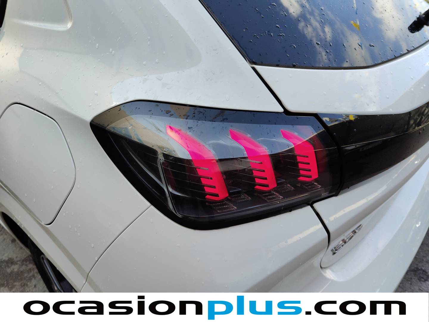 Extras del Peugeot 208 Peugeot 208 PureTech 100 Allure (100 CV)