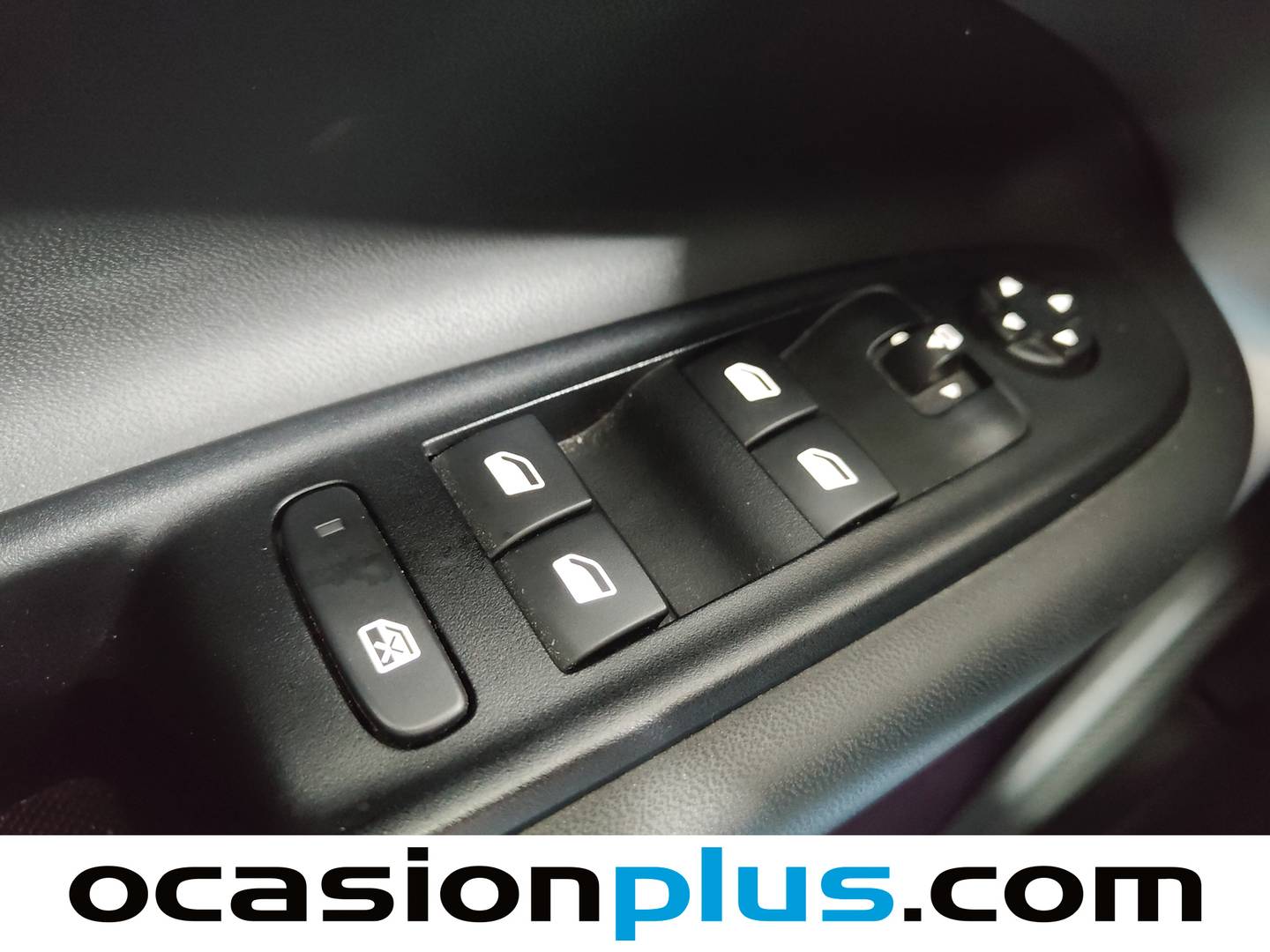 Foto Jeep Avenger Jeep Avenger 1.2 G Summit (100 CV)