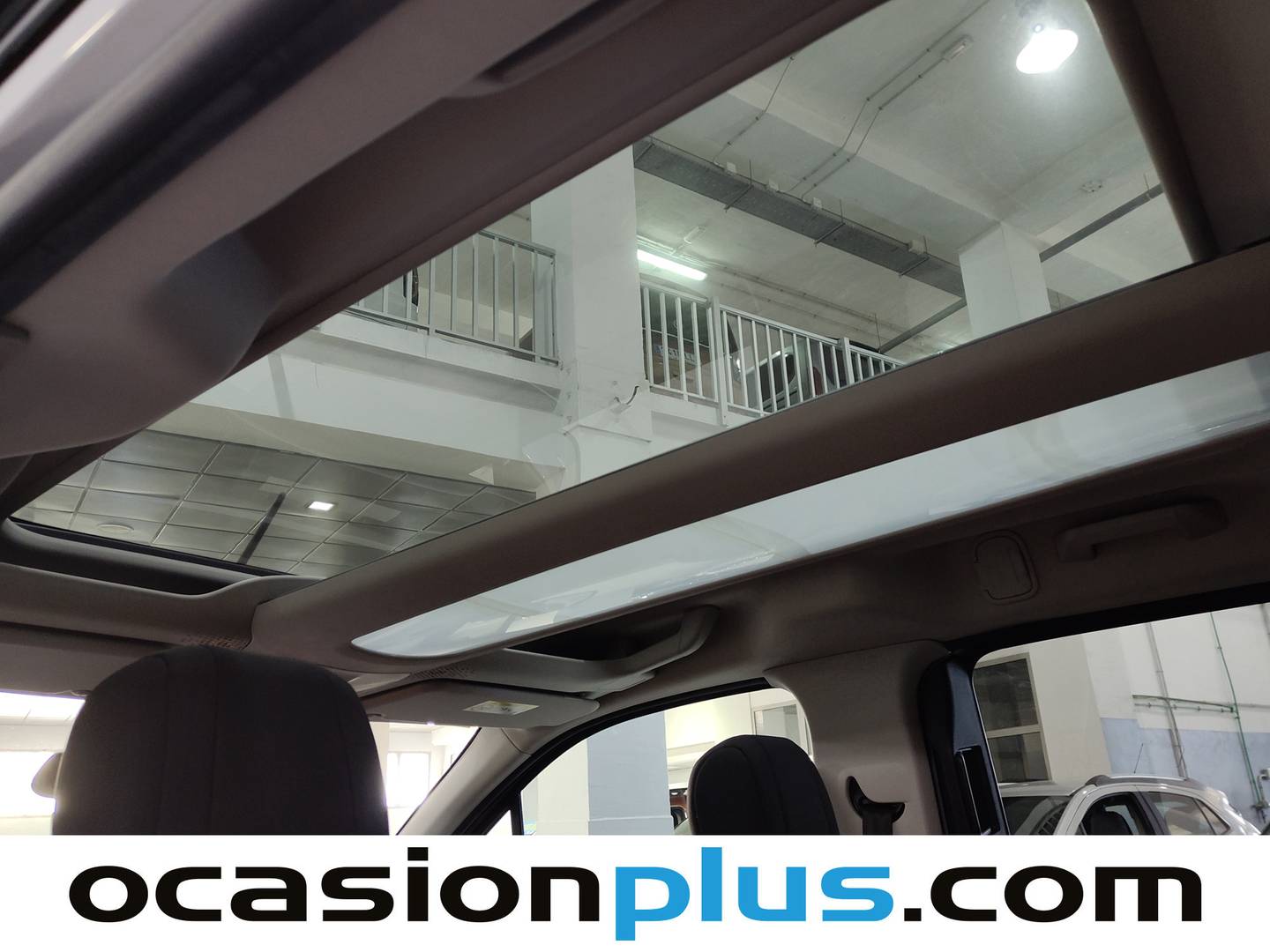 Extras y acabados del Citroën Berlingo Citroen Berlingo BlueHDi 100 S&S Talla M Shine (102 CV)