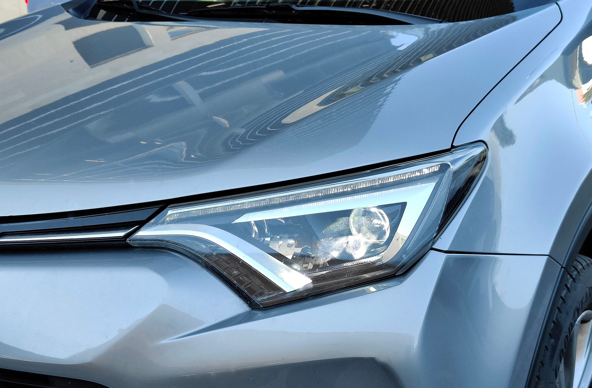 Toyota RAV4 2.5l hybrid Advance 2WD - foto 12