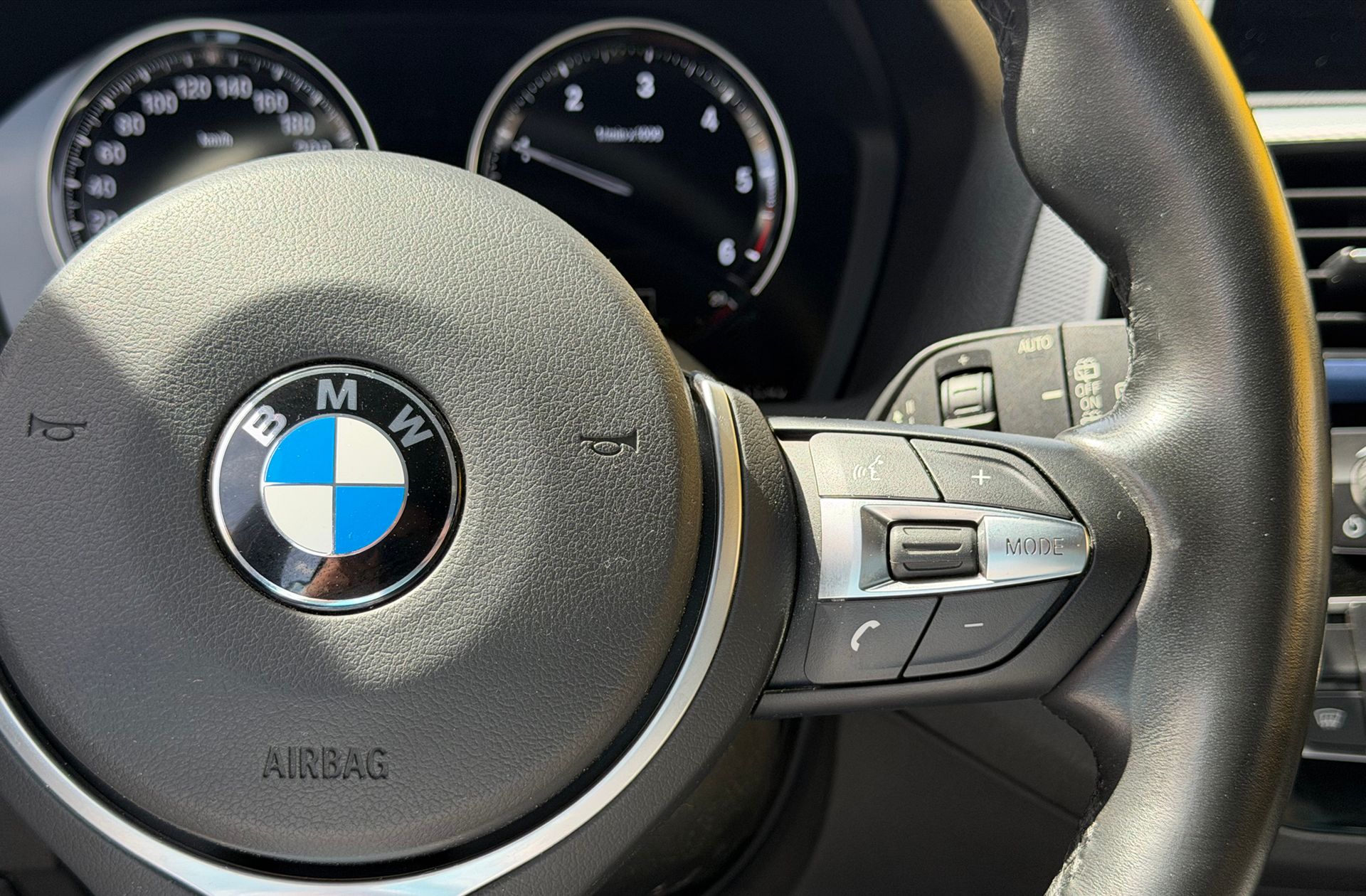 BMW Serie 1 116d Pack M - foto 29