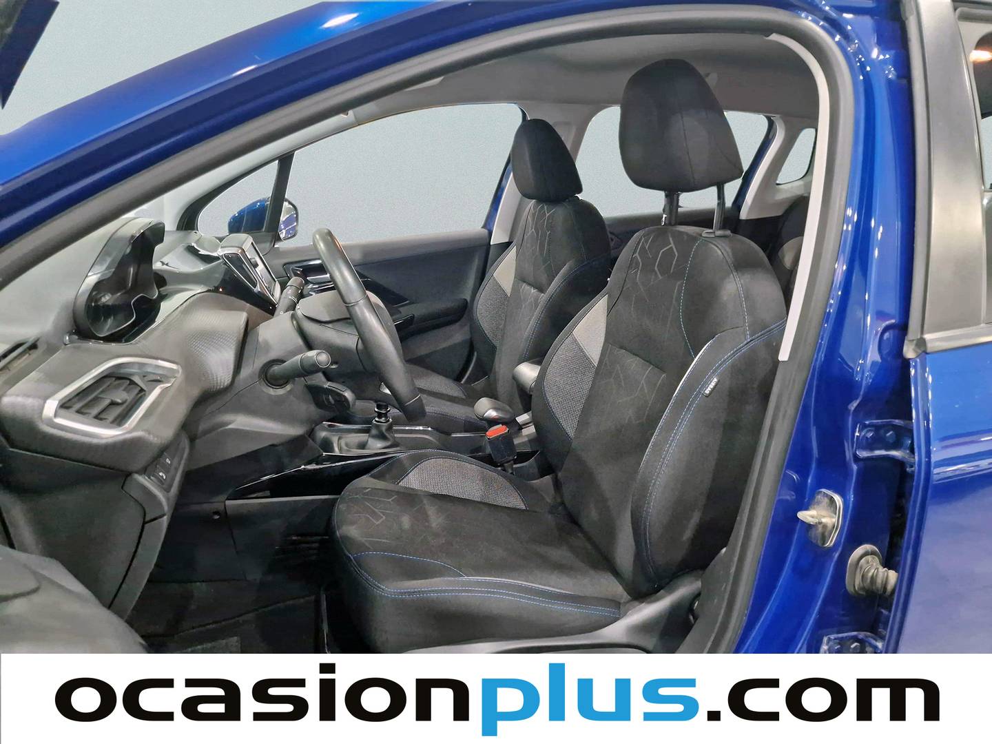Foto asientos delanteros Peugeot 2008 Peugeot 2008 PureTech 110 S&S Signature (110 CV)