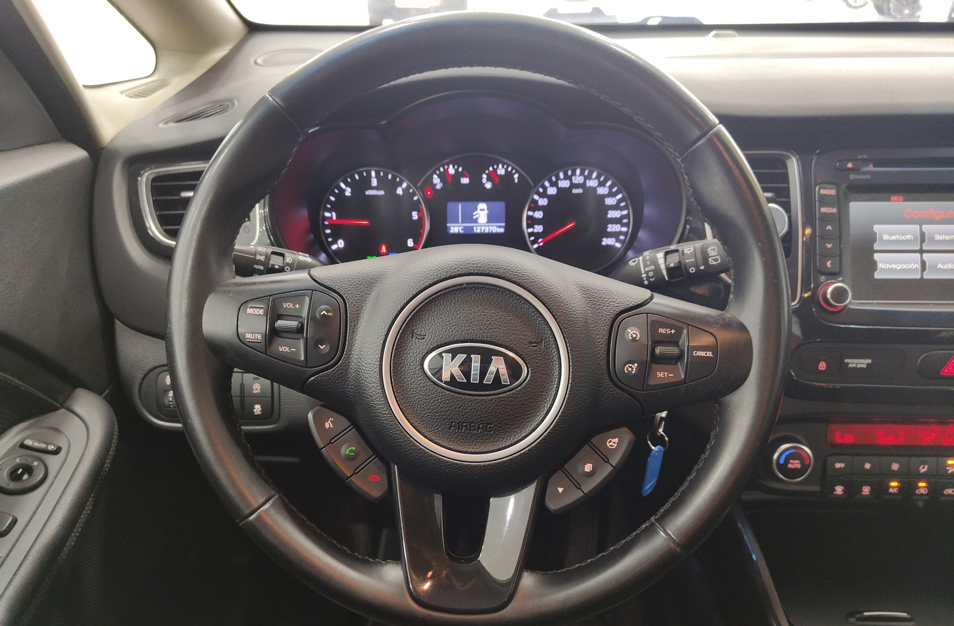 Kia Carens 1.7 CRDi VGT Uefa Euro2016 Eco-Dynamics - foto 18