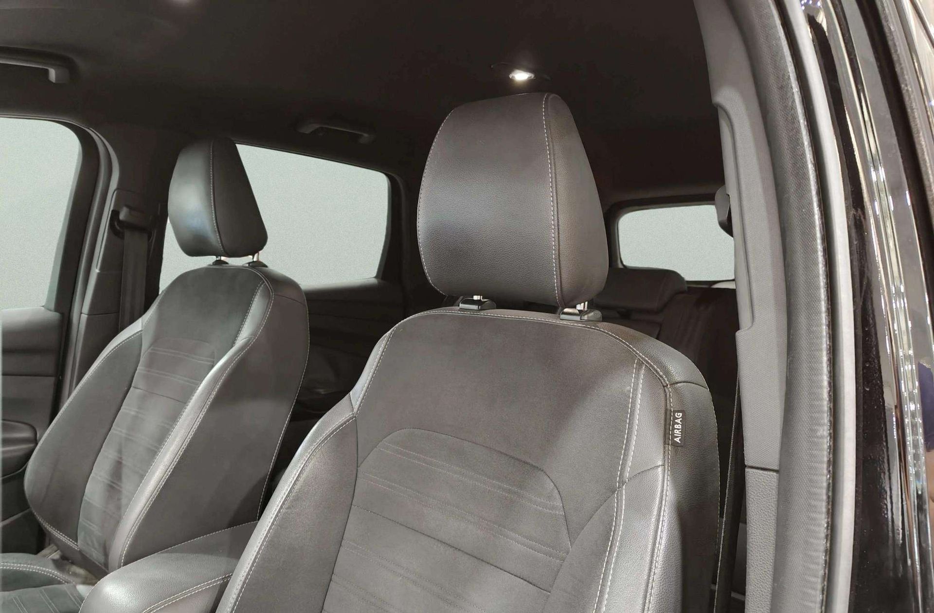 Ford Kuga 1.5 EcoBoost ST-Line 4x2 - foto 7