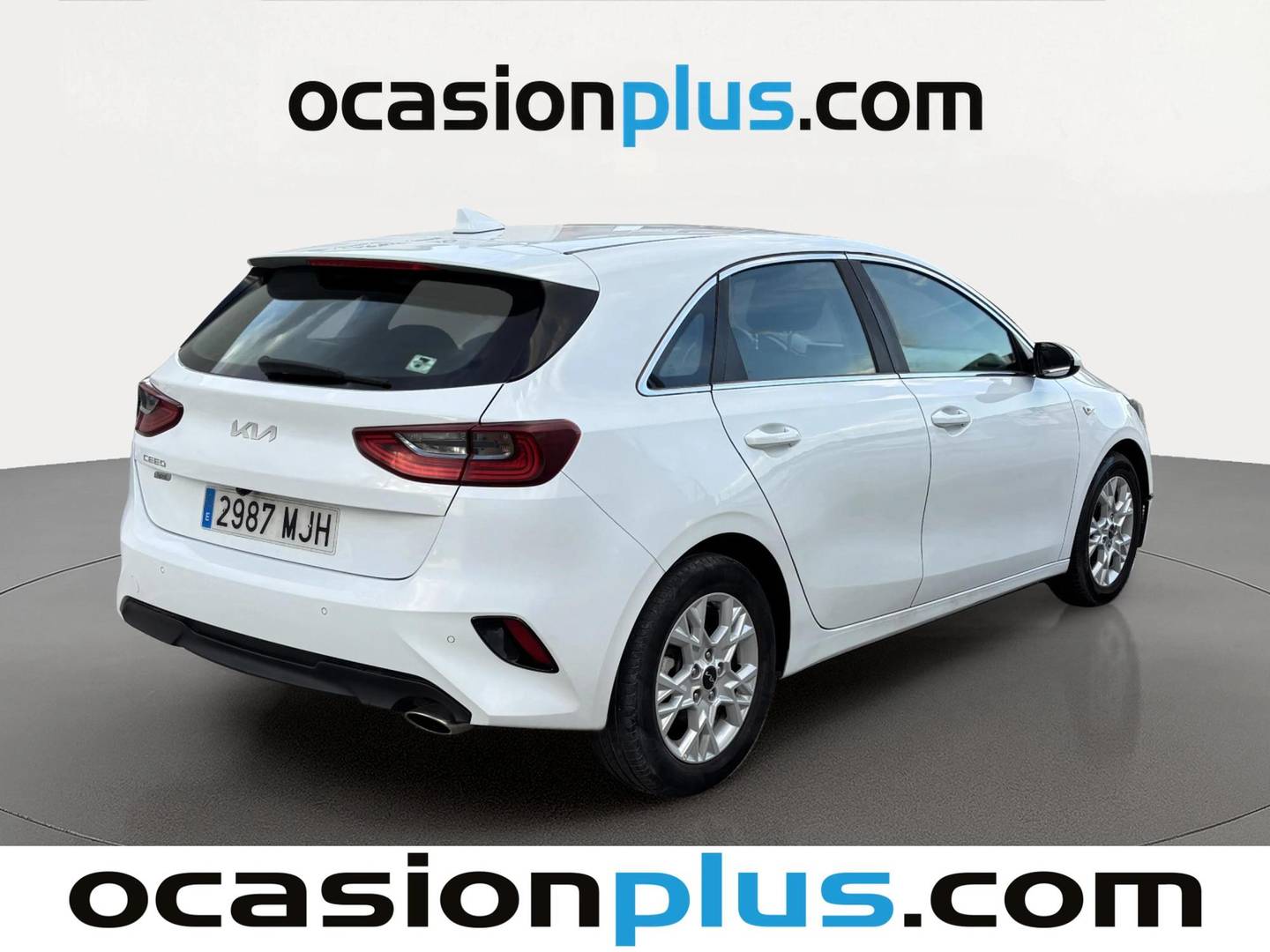 Foto trasera KIA Ceed KIA Ceed 1.6 MHEV iMT Drive (136 CV) derecha
