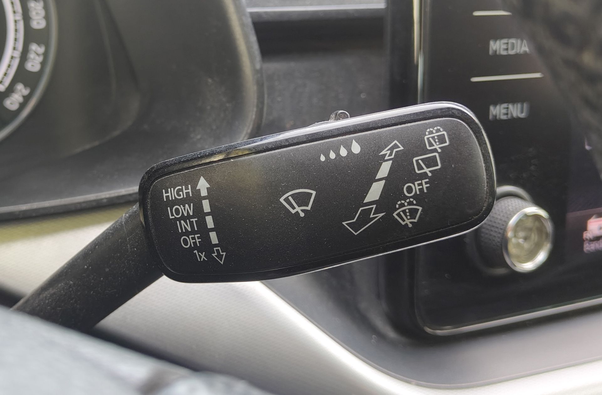 Škoda Scala 1.5 TSI First Edition DSG - foto 27