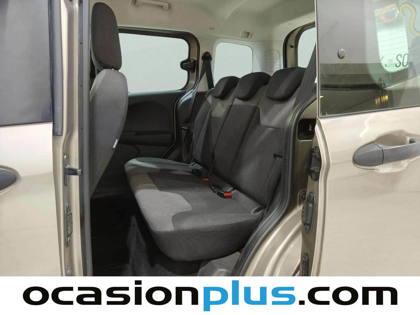 Foto asientos traseros Ford Tourneo Courier Ford Tourneo Courier 1.0 EcoBoost Ambiente (100 CV)