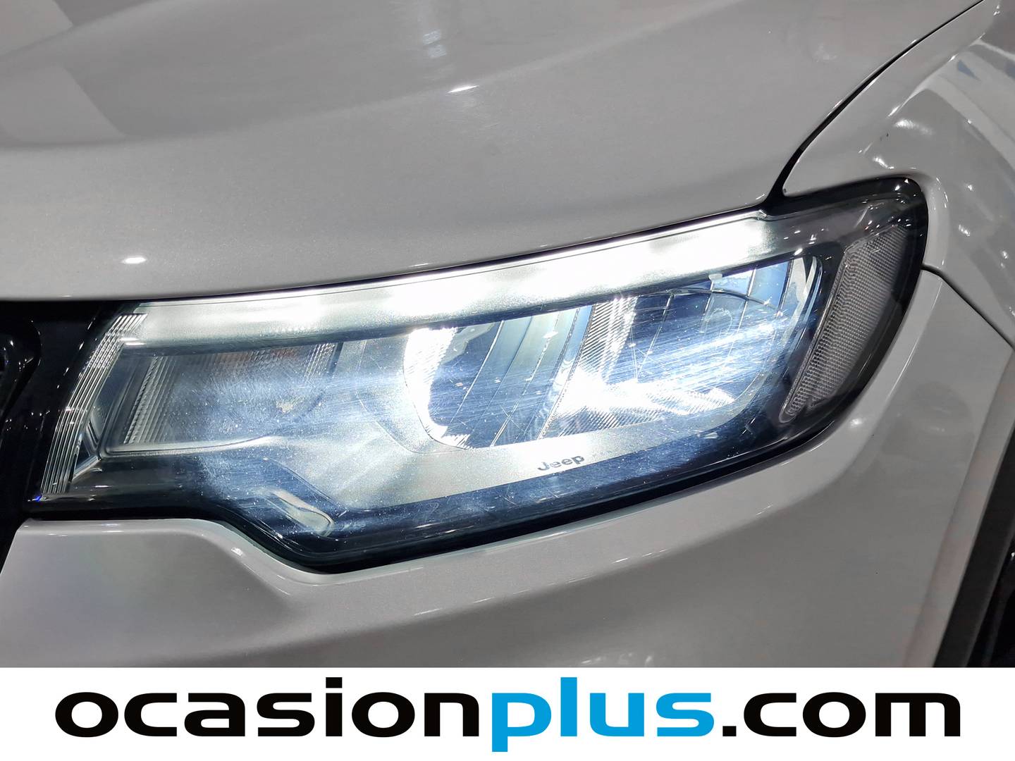 Foto Jeep Compass Jeep Compass 1.3 Gse Night Eagle FWD MT (130 CV)