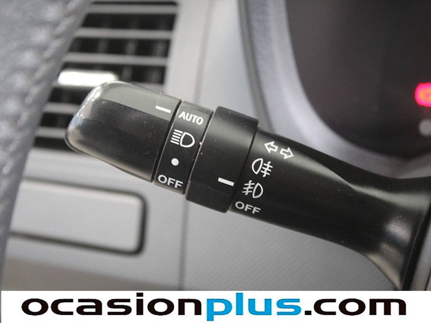 Foto Toyota Auris Toyota Auris 2.0 D-4D Sol (126 CV)