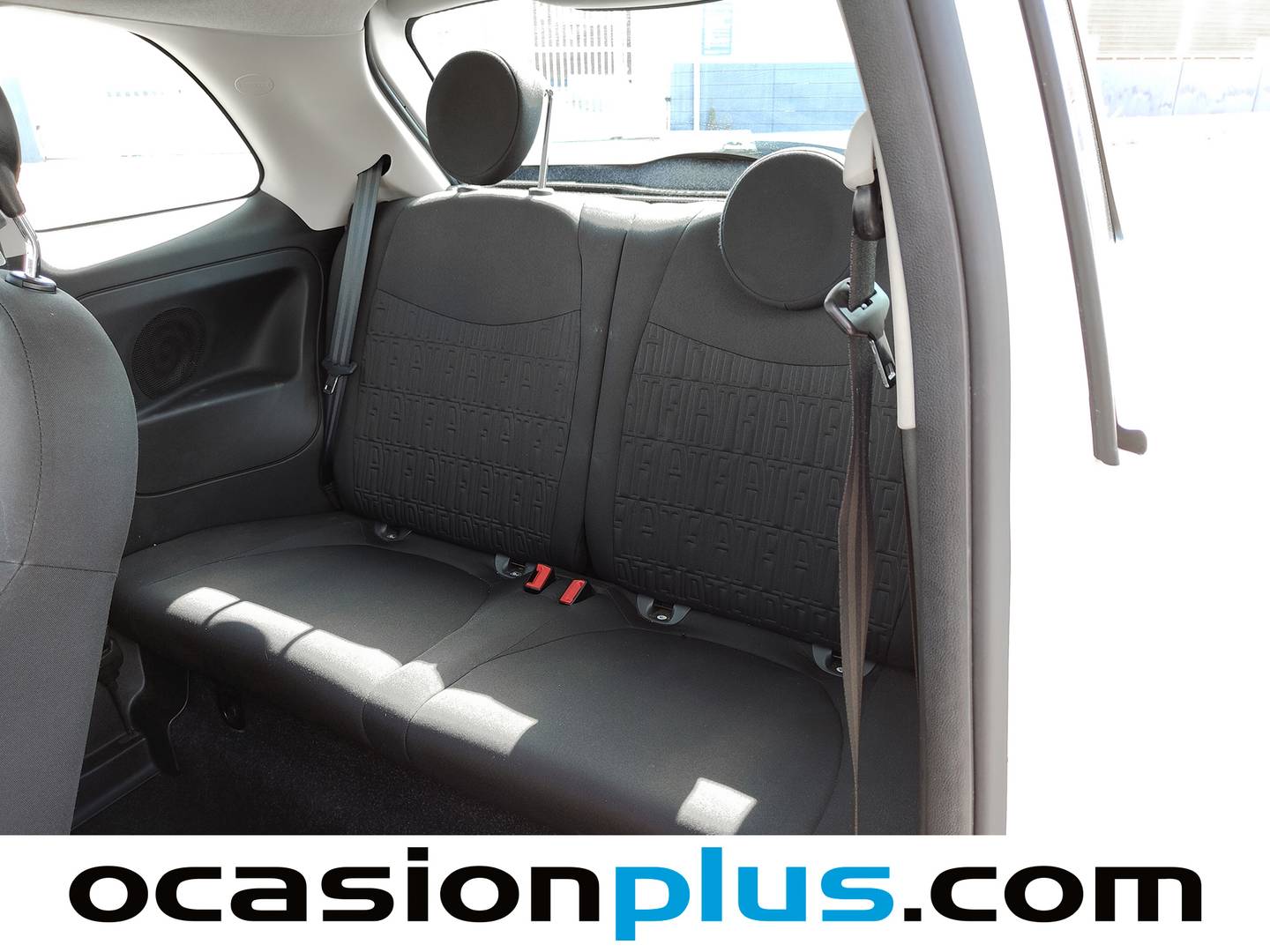 Foto asientos traseros Fiat 500 Fiat 500 1.0 Hybrid Dolcevita (70 CV)