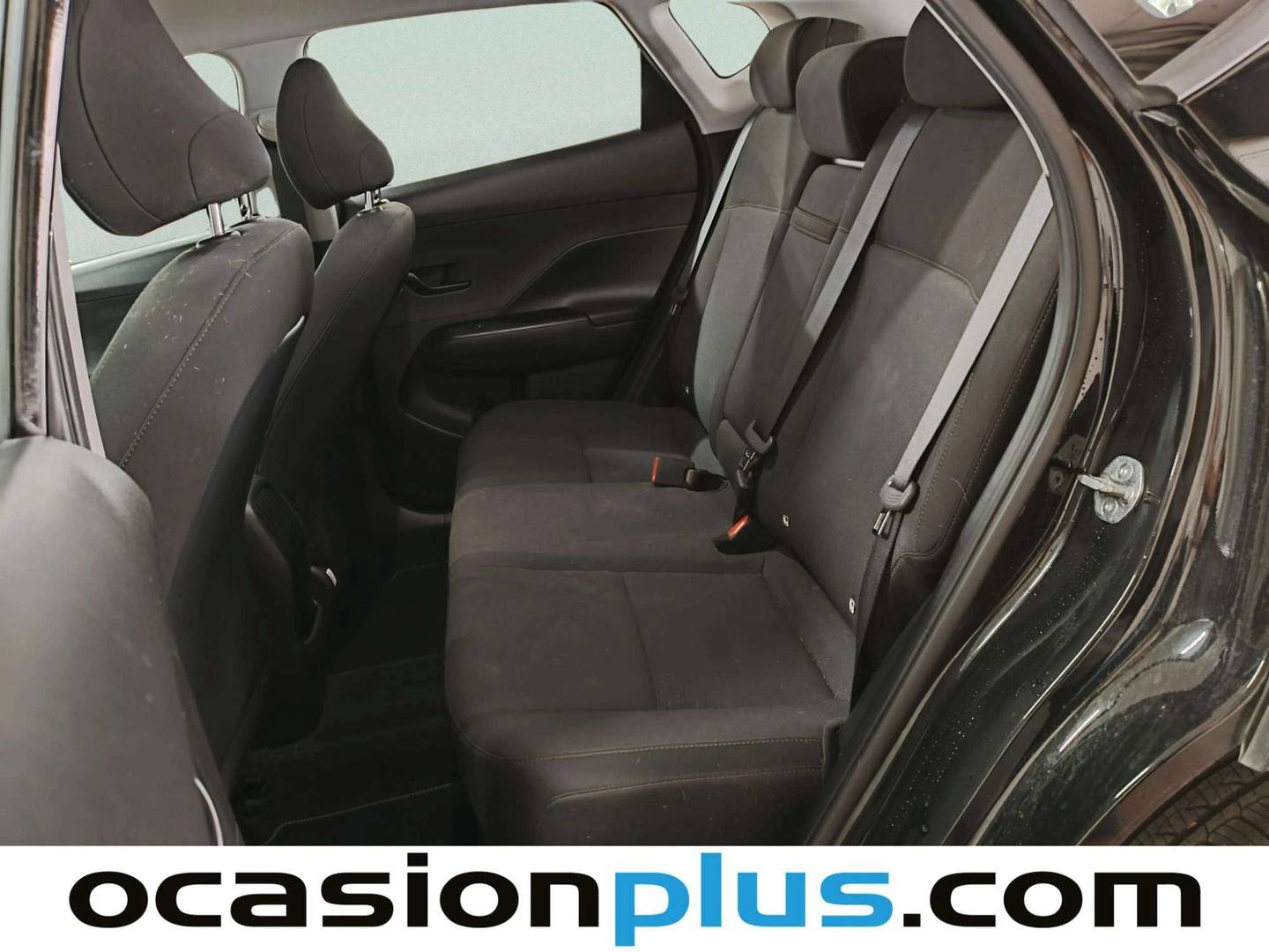 Foto asientos traseros Hyundai Kona Hyundai Kona 1.6 GDI HEV Maxx DCT (141 CV)