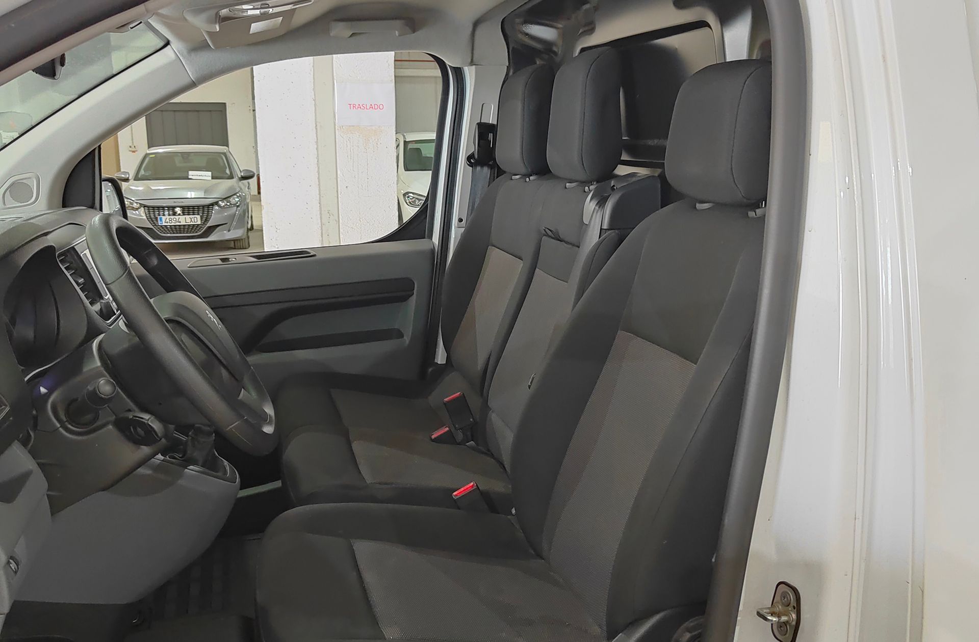 Peugeot Expert Furgon BlueHDi 120 Premium - foto 10