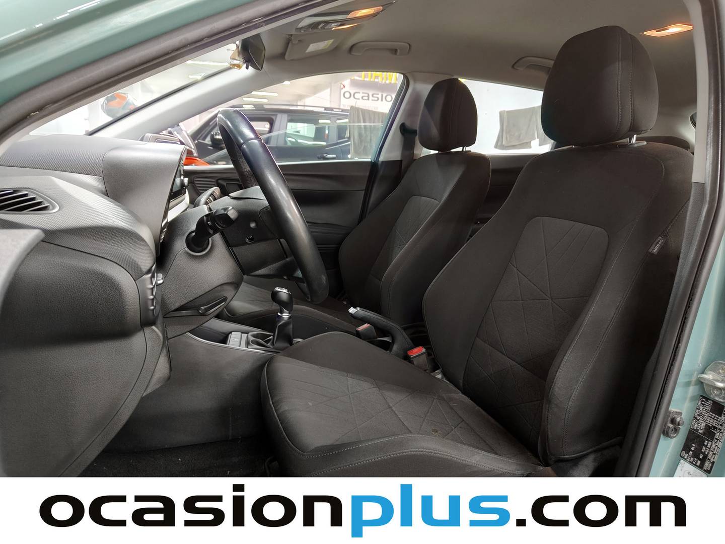 Foto asientos delanteros Hyundai Bayon Hyundai Bayon 1.2 MPI Maxx (84 CV)