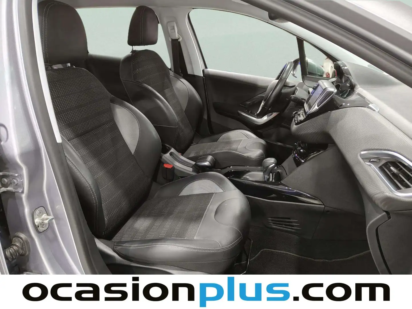 Foto Peugeot 2008 Peugeot 2008 PureTech 110 S&S Allure EAT6 (110 CV)