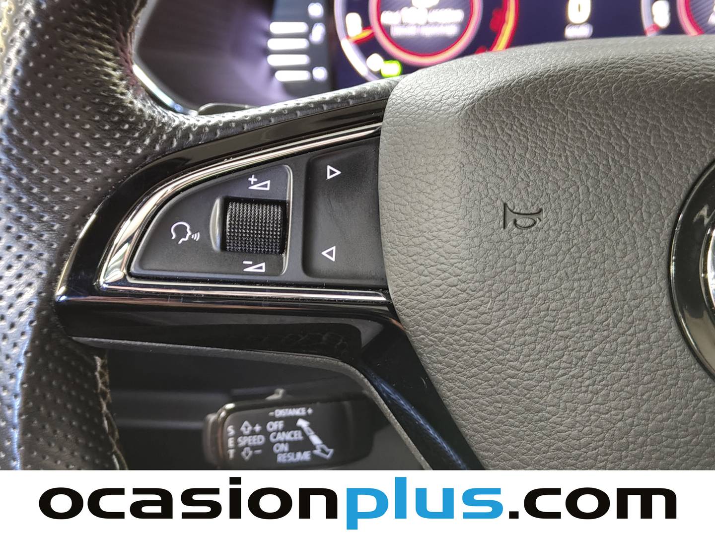 Foto Skoda Superb Skoda Superb Combi 2.0 TSI Sportline 4x4 DSG (272 CV)