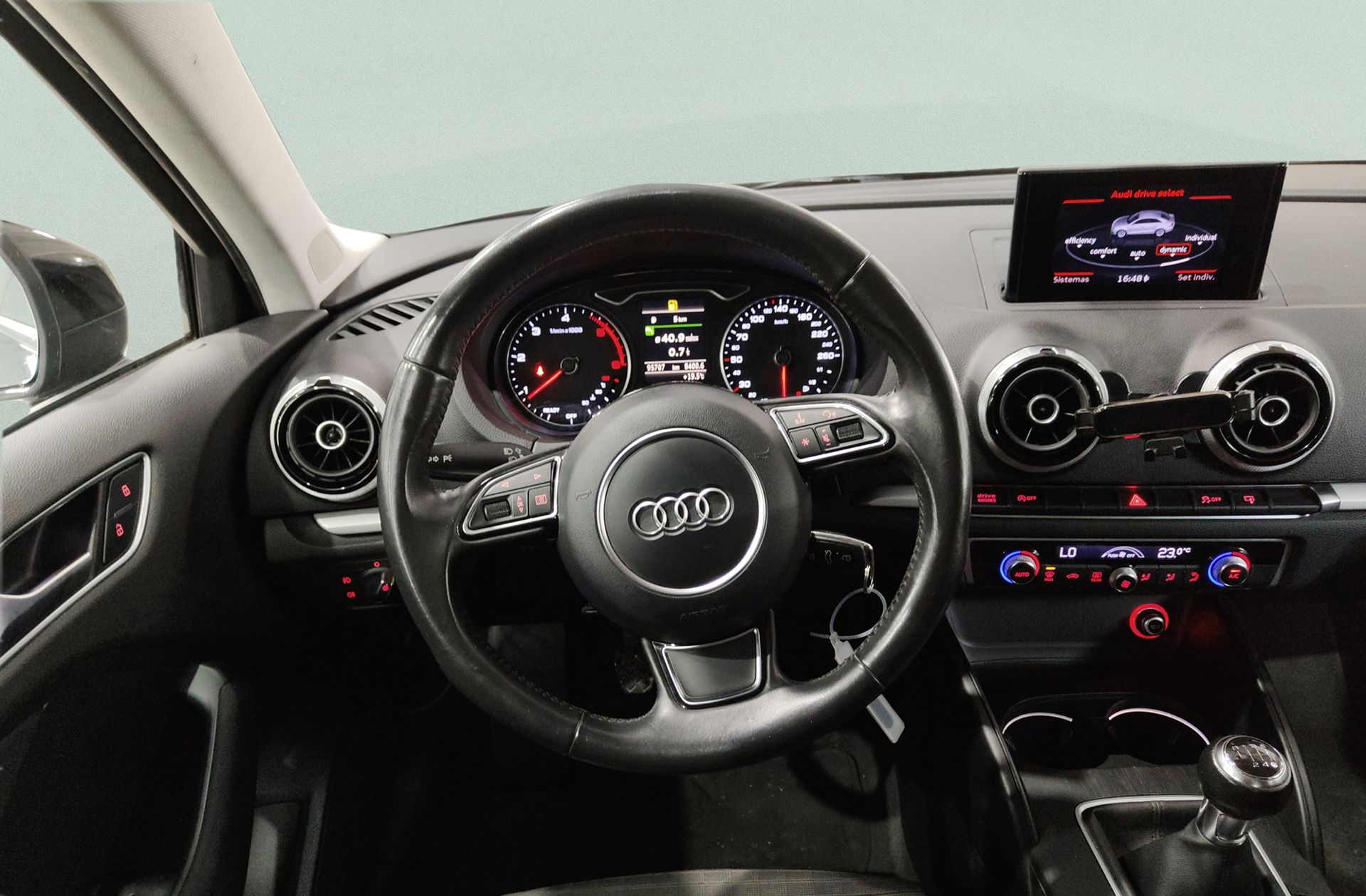 Audi A3 Sedan S line edition 1.6 TDI clean diesel - foto 17
