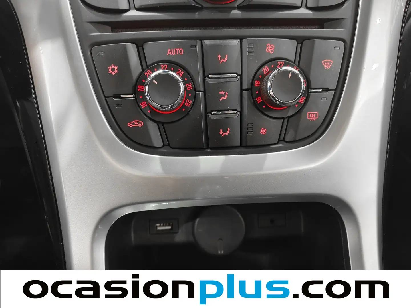 Foto Opel Astra Opel Astra 2.0 CDTi S&S Selective (165 CV)