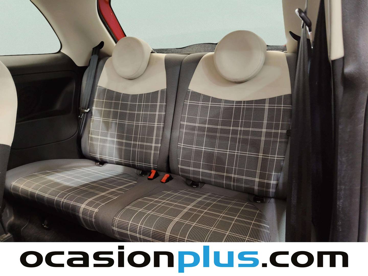 Foto asientos traseros Fiat 500 Fiat 500 1.2 8v Lounge (69 CV)