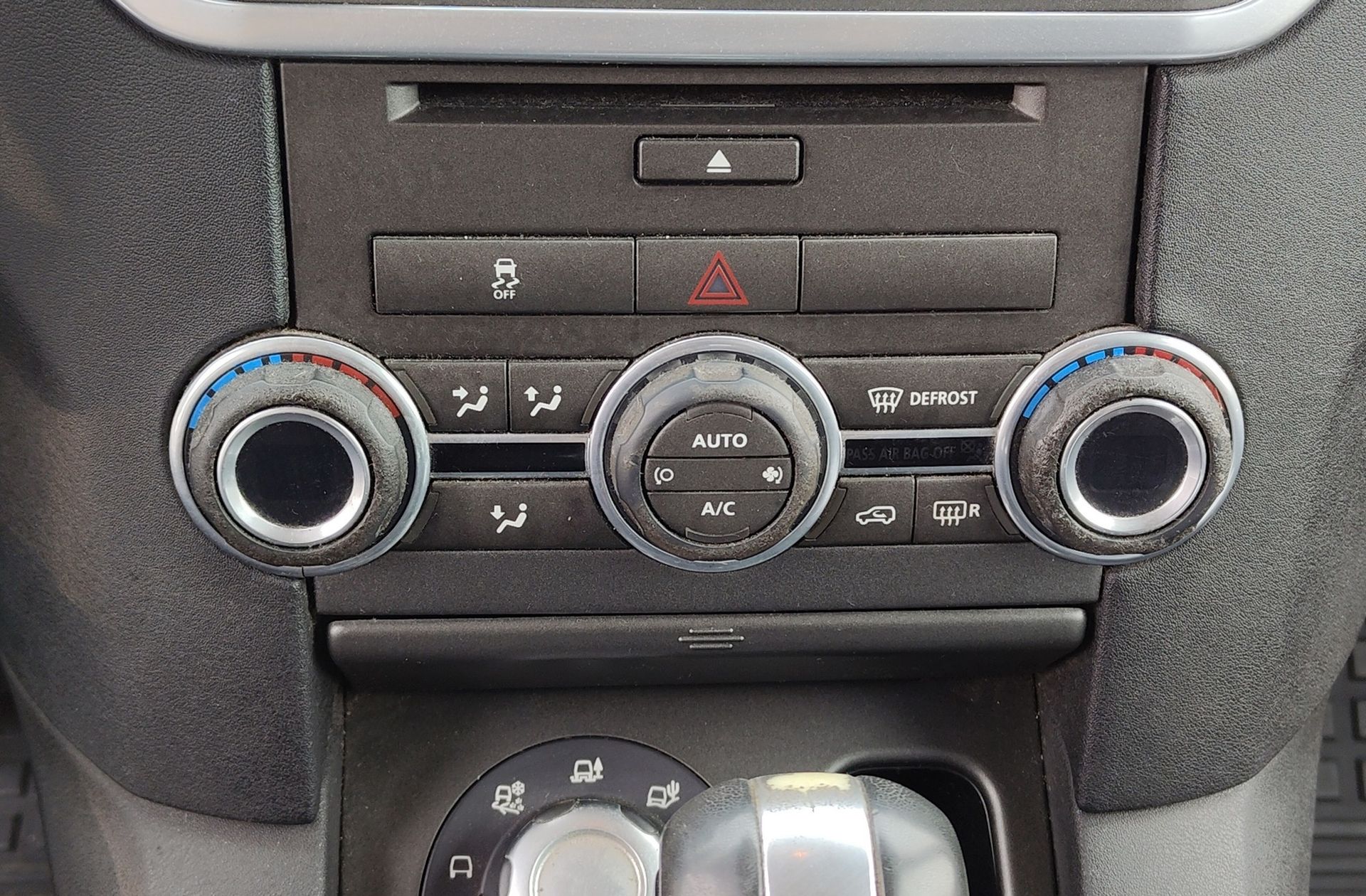 Land Rover Discovery 3.0 TDV6 S - foto 24