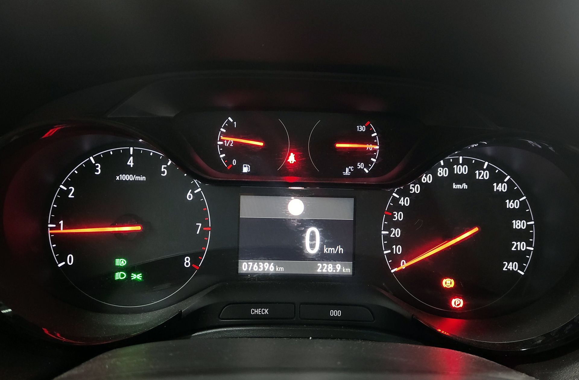 Opel Grandland 1.2 Turbo Selective - foto 21