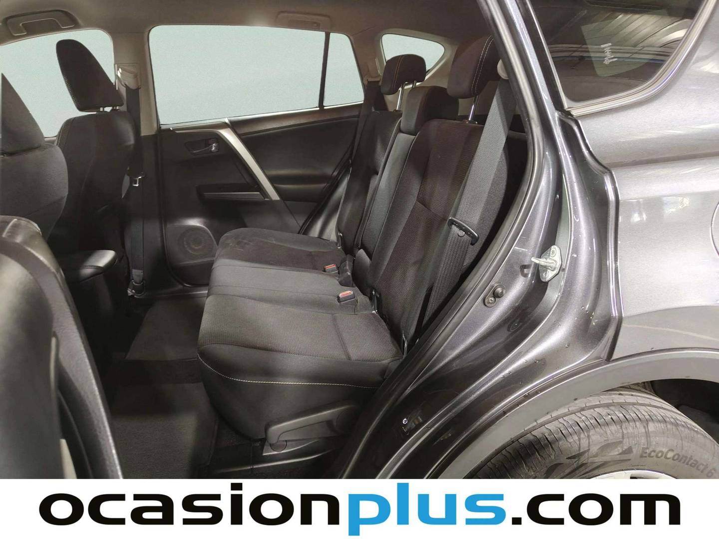 Foto asientos traseros Toyota Rav4 Toyota Rav4 150D 2WD Advance (143 CV)