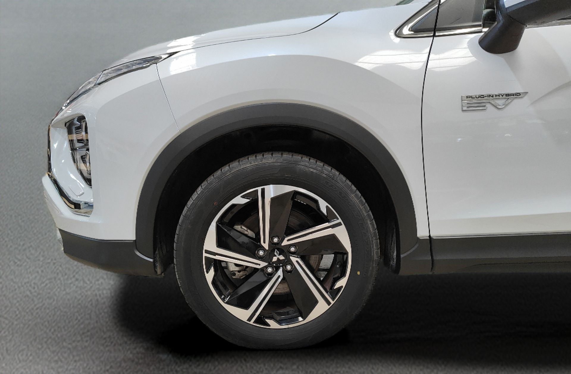 Mitsubishi Eclipse Cross 2.4 PHEV Kaiteki 4WD - foto 36